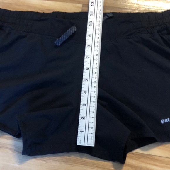 Patagonia Running Shorts like-new Medium EUC - Picture 7 of 14